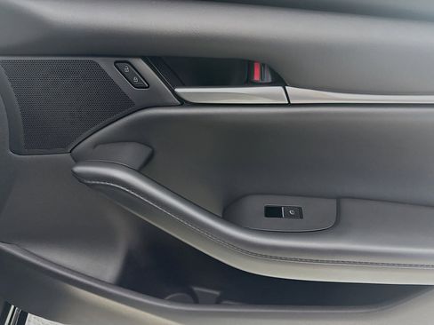 Used 2023 MAZDA MAZDA3 s image 31