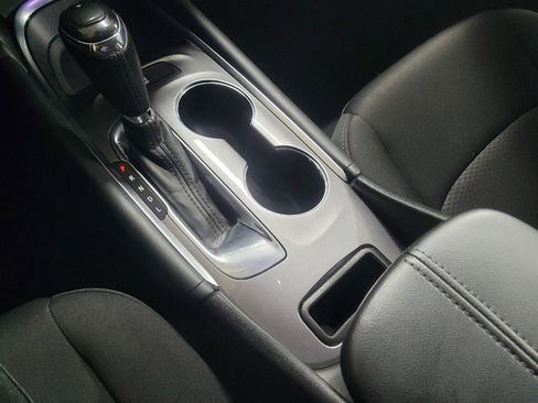 Used 2018 Chevrolet Malibu LT image 26