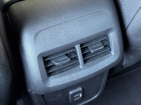 Used 2022 Chevrolet Equinox LT AWD/4WD image 40