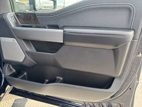 Used 2024 Ford F250 Lariat w/ Chrome Package image 30