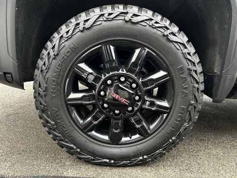 Used 2024 GMC Sierra 3500 AT4 w/ AT4 Premium Plus Package image 9