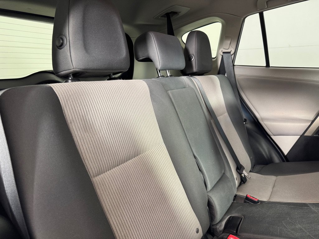 Used 2013 Toyota RAV4 LE FWD image 25