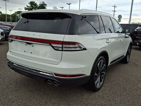 Used 2023 Lincoln Aviator Reserve w/ Equipment Group 201A AWD/4WD image 10