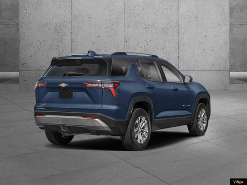 New 2026 Chevrolet Equinox LT image 2