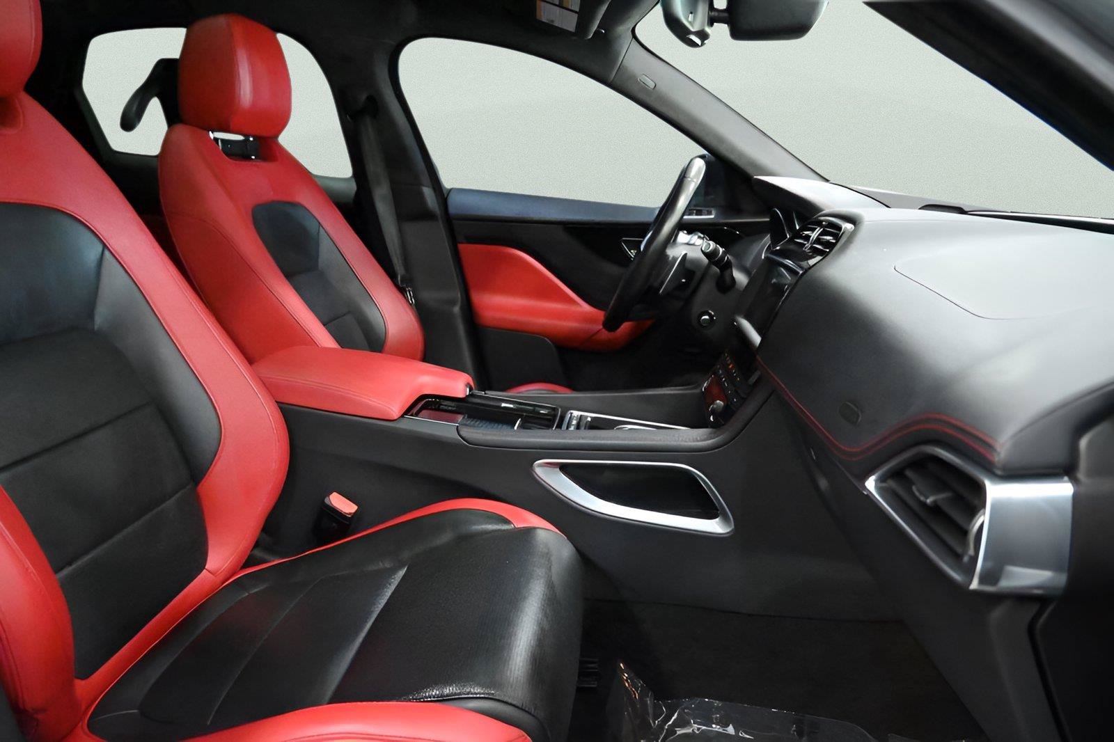 Used 2020 Jaguar F-PACE S AWD/4WD image 22