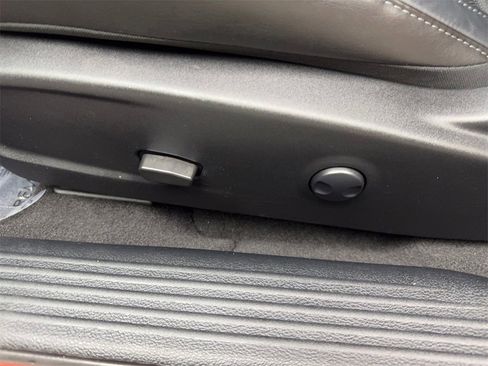 Used 2023 Dodge Challenger SXT w/ Plus Package image 28