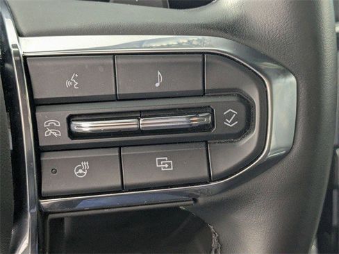 Certified 2025 GMC Yukon Denali image 17