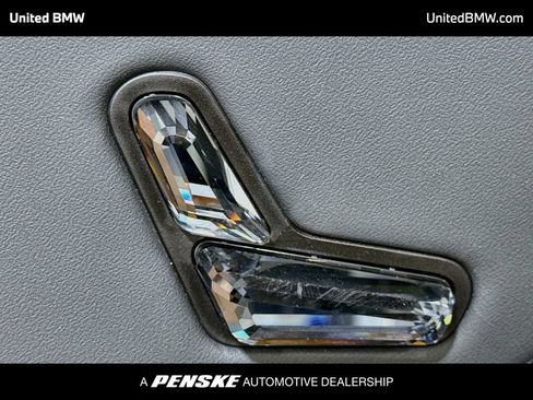Used 2026 BMW 740i RWD image 11