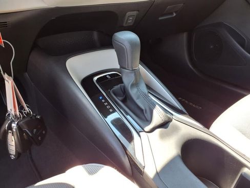 Used 2025 Toyota Corolla LE image 24