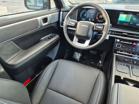 Used 2025 Hyundai Santa Fe SEL image 19