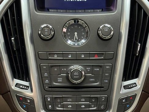 Used 2012 Cadillac SRX Luxury image 16
