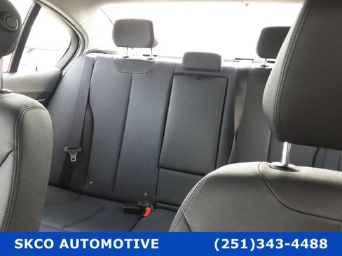 Used 2018 BMW 320i Sedan image 27