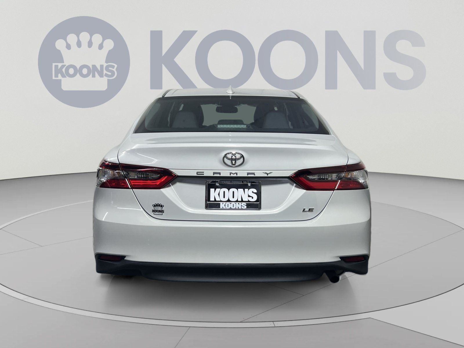 Used 2024 Toyota Camry LE w/ Convenience Package FWD image 5