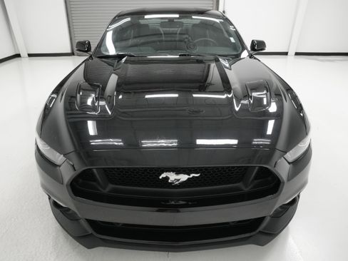 Used 2016 Ford Mustang GT Premium image 2
