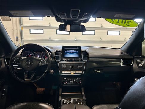 Used 2019 Mercedes-Benz GLS 450 4MATIC image 29