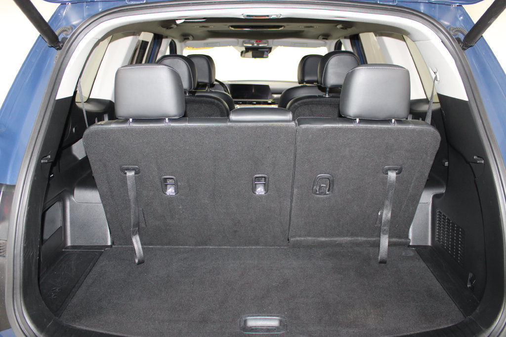 Used 2025 Kia Telluride S FWD image 12