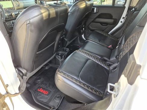 Used 2023 Jeep Gladiator Overland image 20