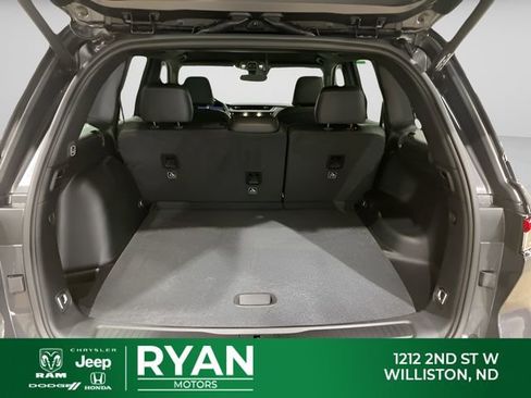 New 2026 Jeep Grand Cherokee Altitude AWD/4WD image 14