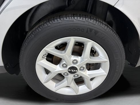 Used 2023 Kia Soul LX w/ Option Group 015 FWD image 7
