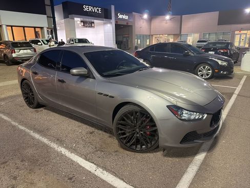 Used 2017 Maserati Ghibli S image 10