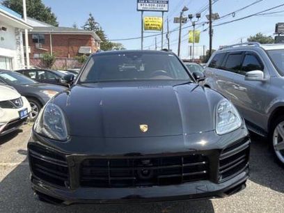 Used 2019 Porsche Cayenne Turbo w/ Sportdesign Package
