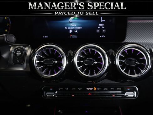 Used 2022 Mercedes-Benz GLB 250 4MATIC image 20