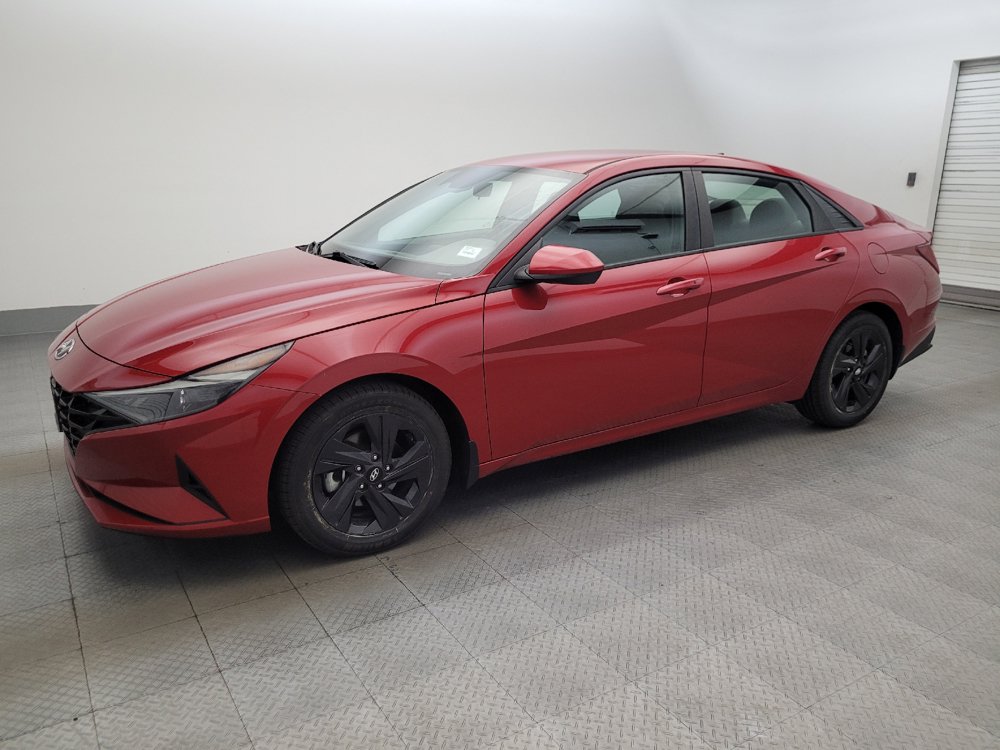 Used 2023 Hyundai Elantra SEL FWD image 2