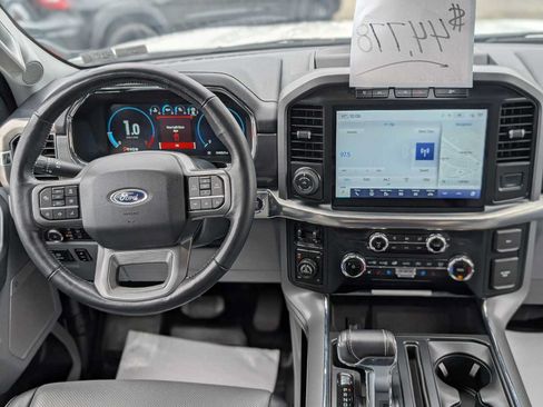 Used 2022 Ford F150 Lariat w/ Equipment Group 502A High AWD/4WD image 5