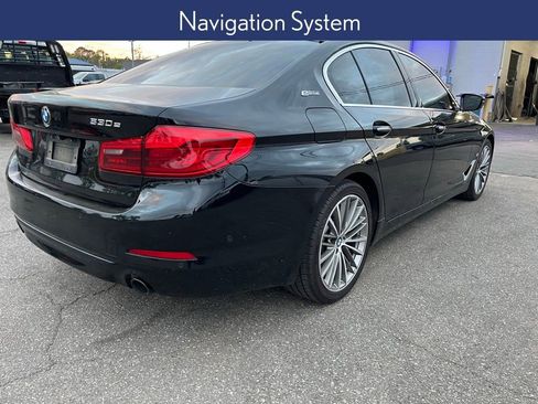 Used 2018 BMW 530e image 2