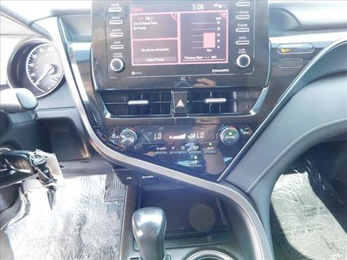 Used 2023 Toyota Camry SE FWD image 21