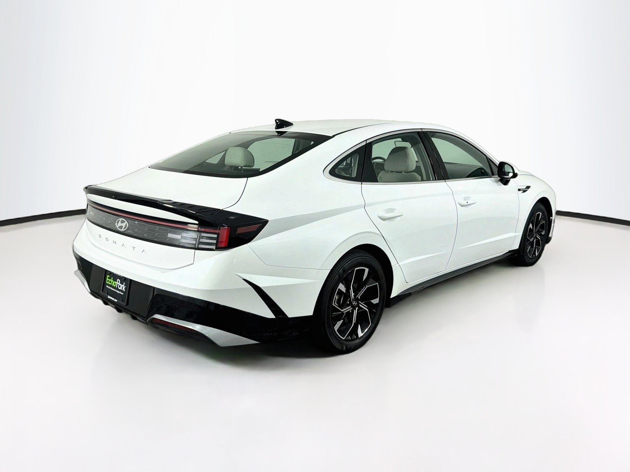 Used 2025 Hyundai Sonata SEL FWD image 9