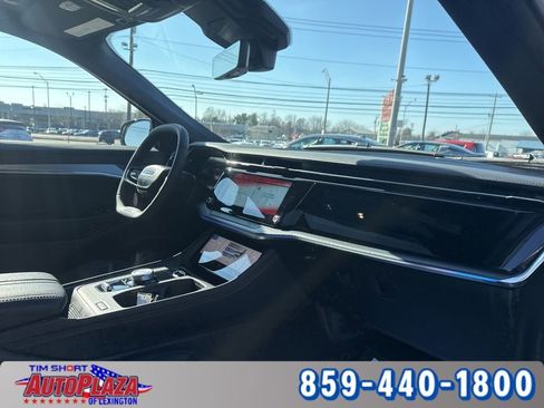 Used 2025 Jeep Wagoneer S Limited w/ Comfort Package image 40