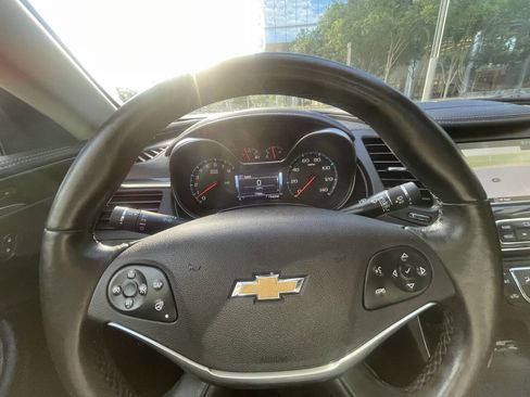 Used 2019 Chevrolet Impala Premier w/ Premier Confidence Package FWD image 12