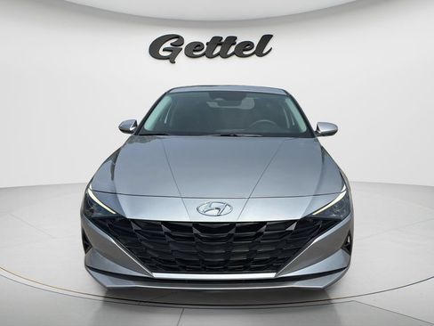Used 2022 Hyundai Elantra SEL FWD image 2