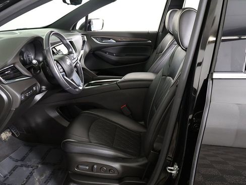 Used 2022 Buick Enclave Avenir w/ Avenir Technology Package image 36