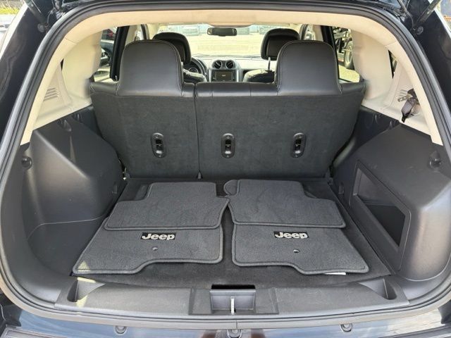 Used 2017 Jeep Compass High Altitude AWD/4WD image 18