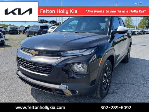 Used 2023 Chevrolet TrailBlazer ACTIV w/ Sun and Liftgate Package AWD/4WD image 1