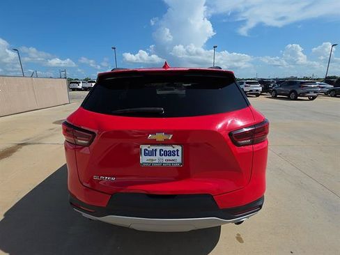 Used 2024 Chevrolet Blazer LT FWD image 8