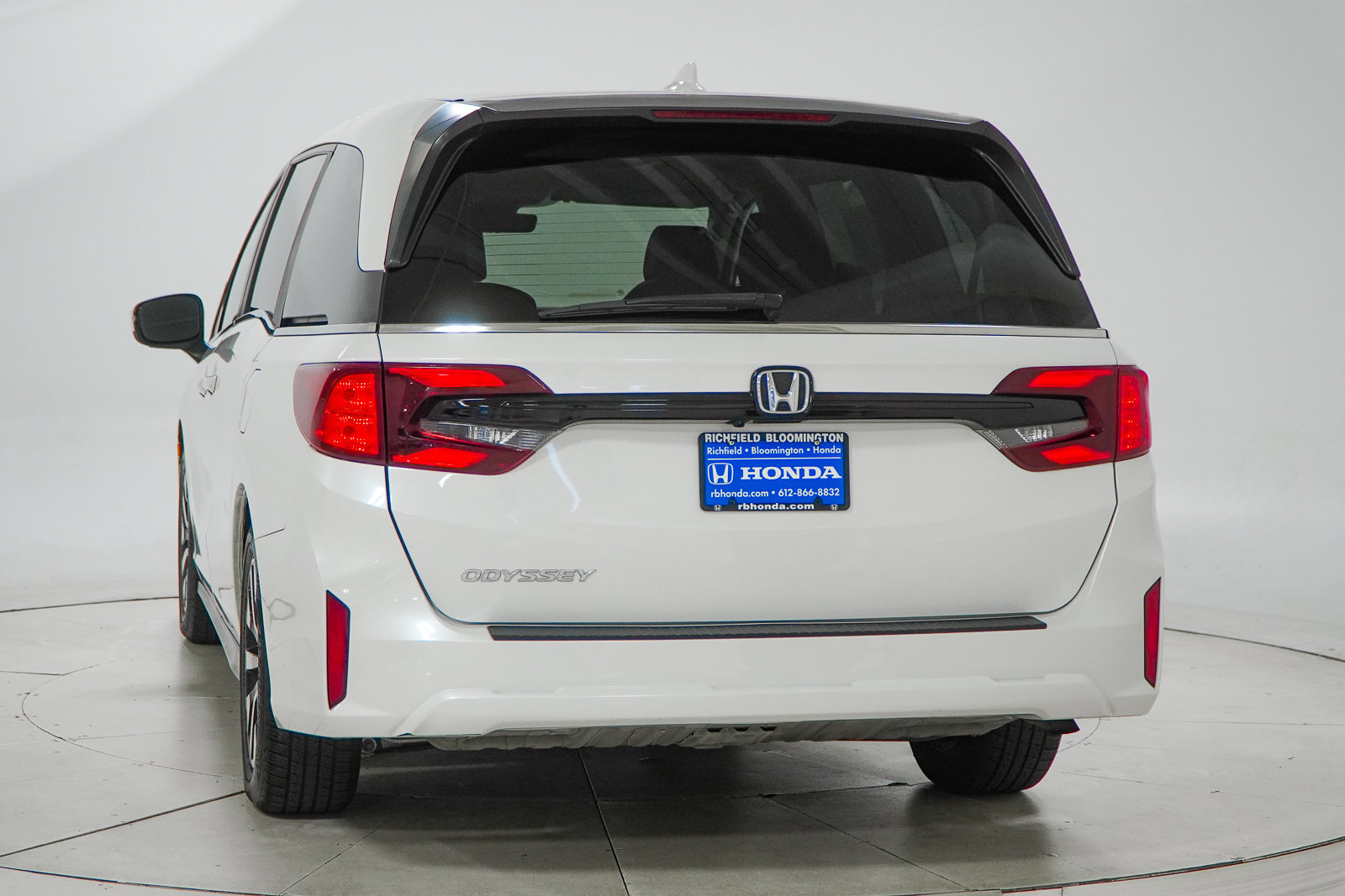 Used 2025 Honda Odyssey EX-L image 7