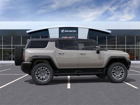 New 2026 GMC Hummer EV SUV image 5