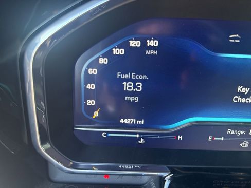 Used 2024 Chevrolet Silverado 1500 High Country image 16