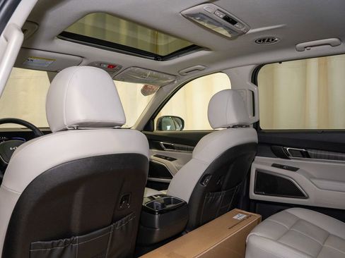 New 2025 Kia Telluride EX image 18
