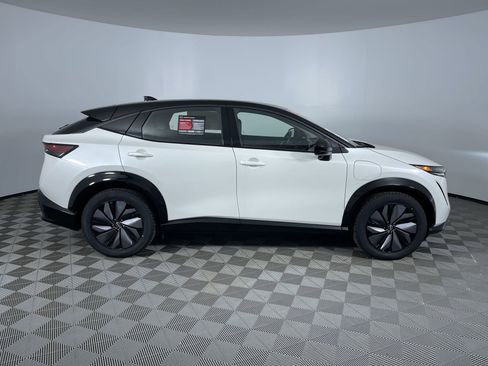 Certified 2023 Nissan Ariya AWD image 10