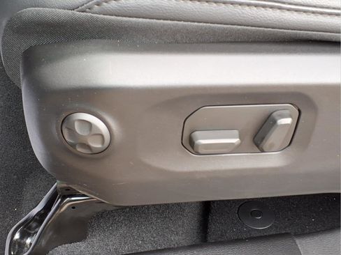 New 2026 Jeep Gladiator Sport image 17