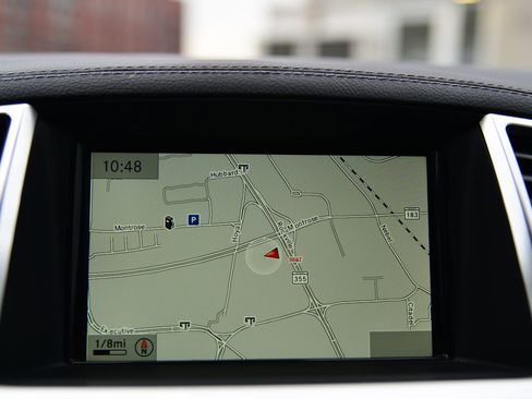 Used 2015 Mercedes-Benz GL 550 4MATIC image 30