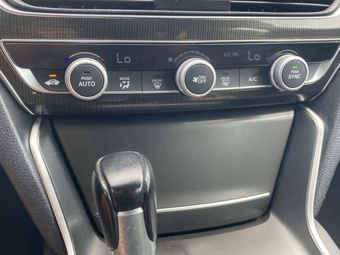 Used 2020 Honda Accord Sport image 28
