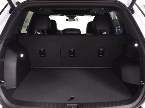 New 2026 Chevrolet Equinox ACTIV AWD/4WD image 26