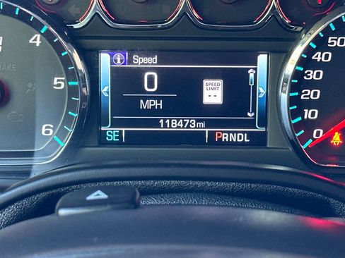 Used 2017 GMC Yukon SLT image 29