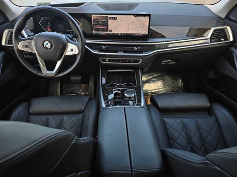 Used 2024 BMW X7 xDrive40i image 21