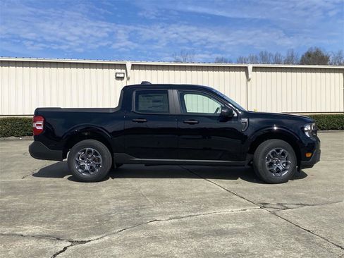 New 2025 Ford Maverick XLT w/ Equipment Group 302A image 2